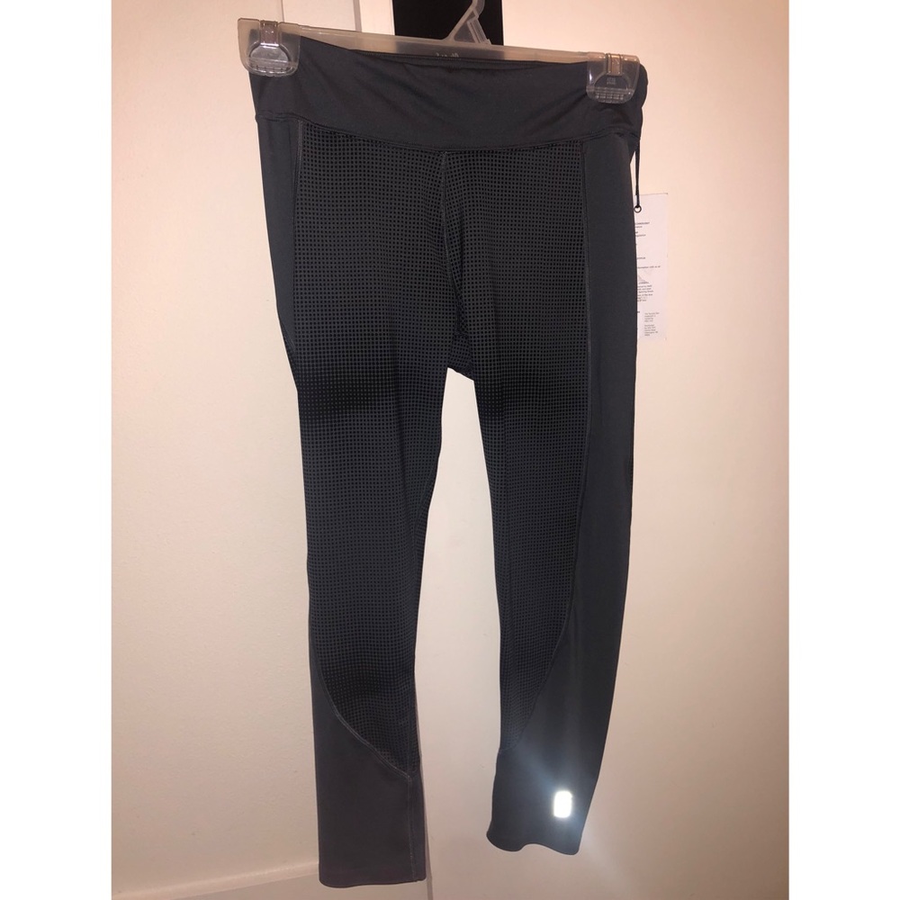 🆕 Second Skin Capri Compression Leggings